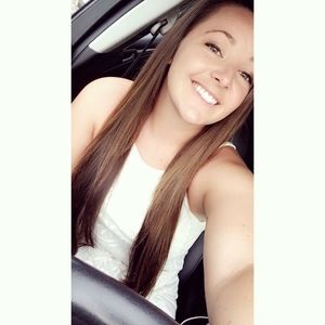 Meet your Posher, Caitlyn